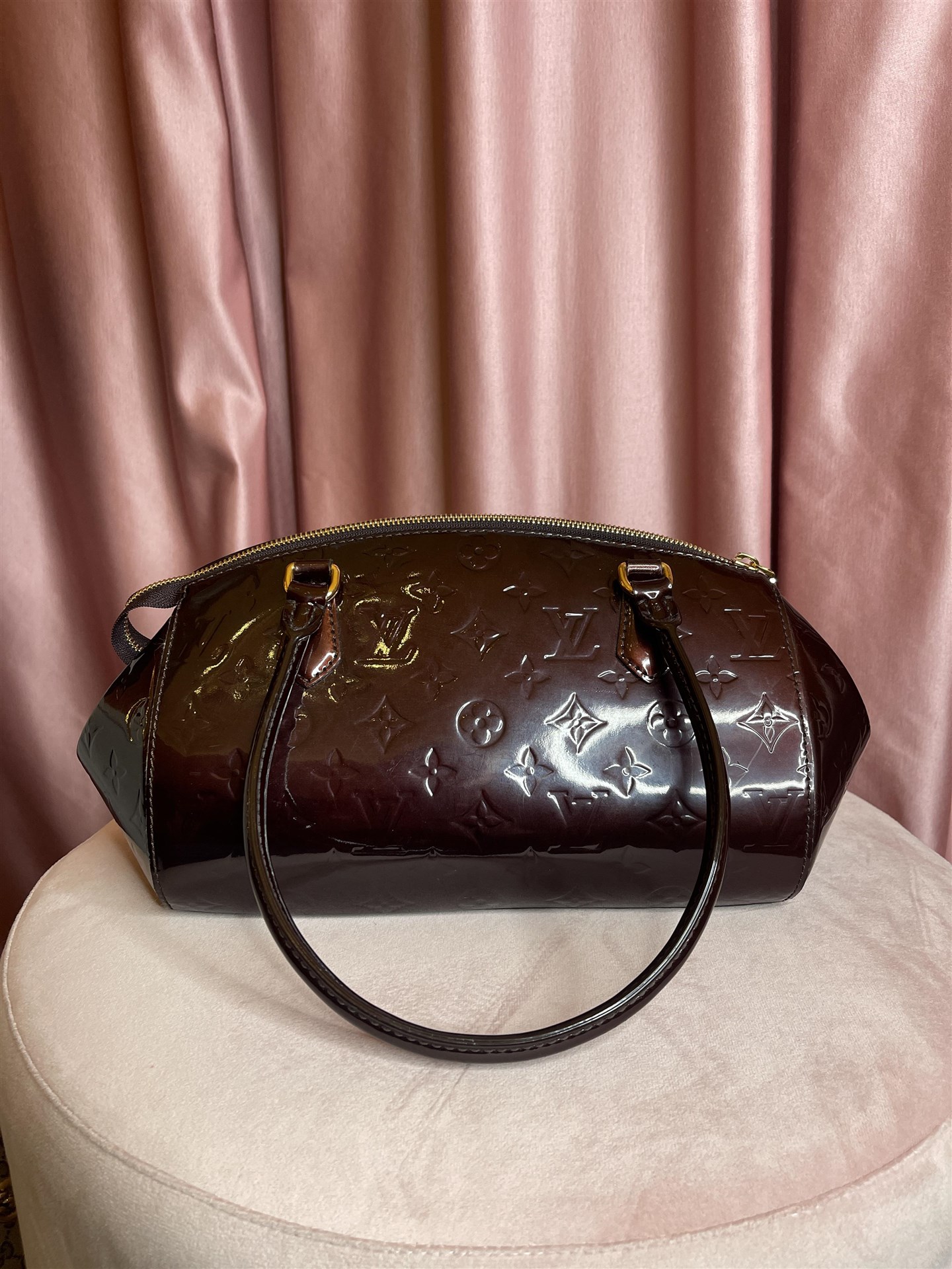 Louis Vuitton Sherwood