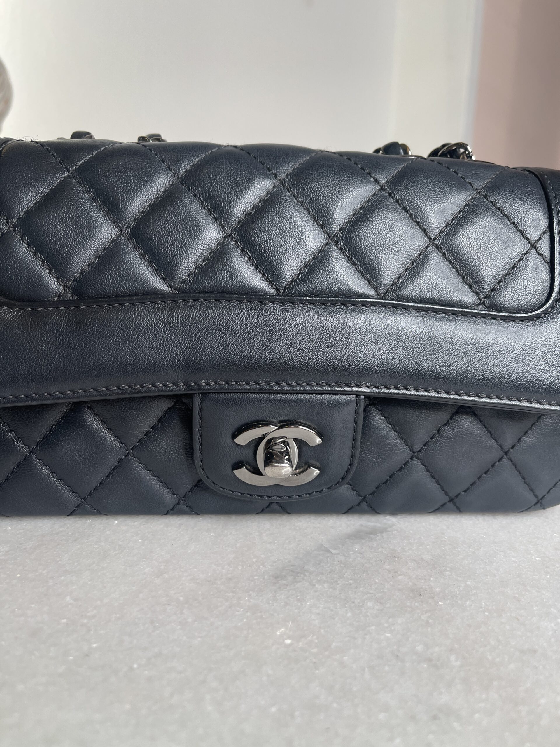Chanel Coco Rider Flap Bag - immagine 4