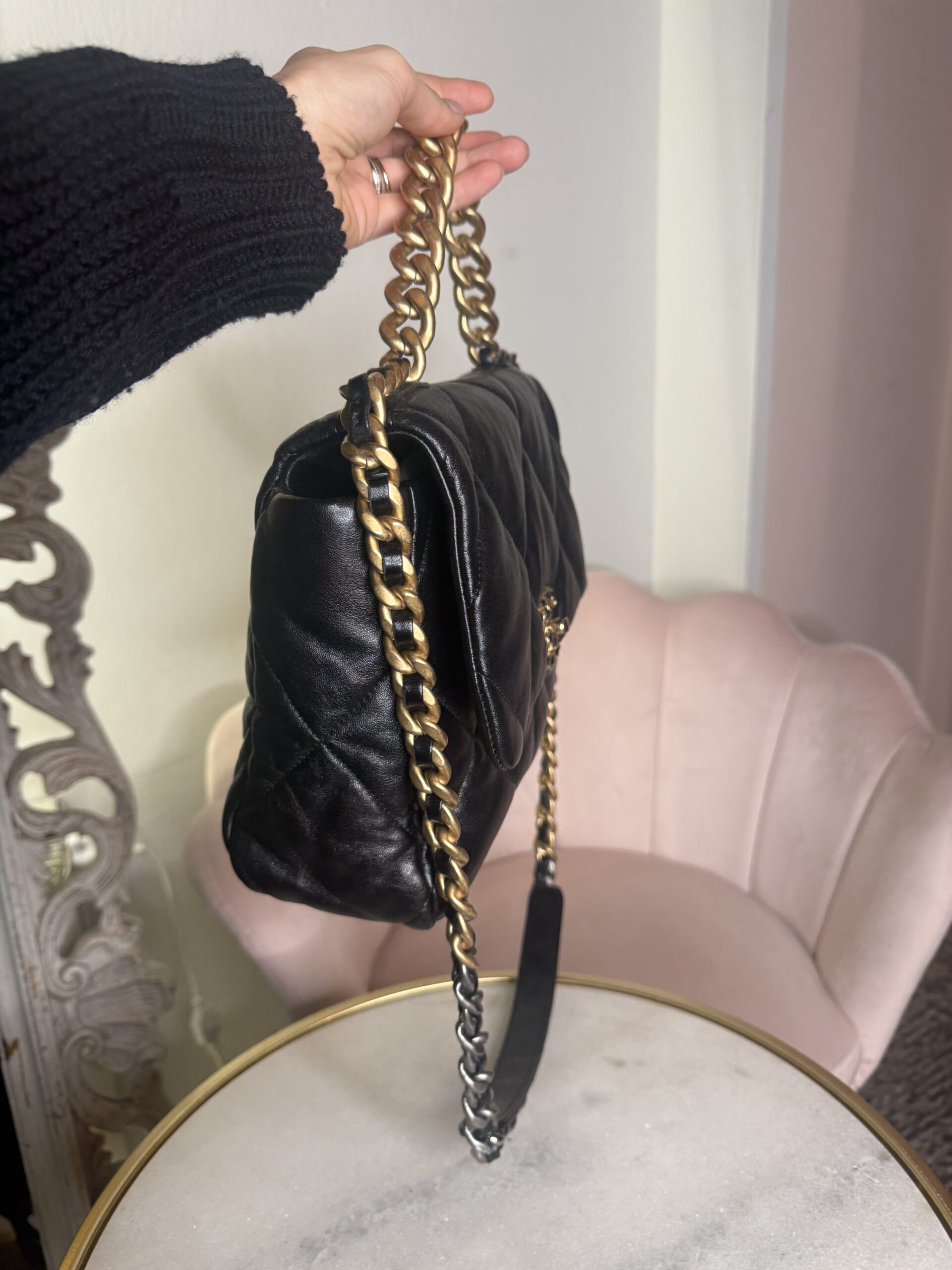 Chanel 19 - immagine 2