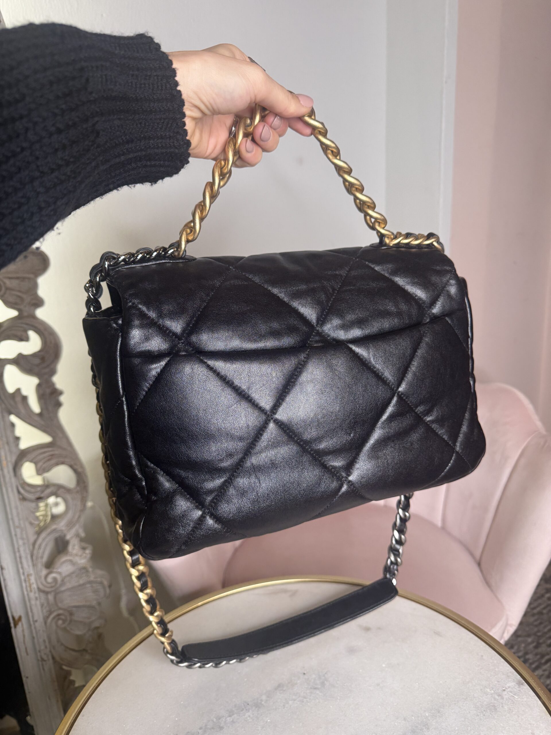 Chanel 19 - immagine 3