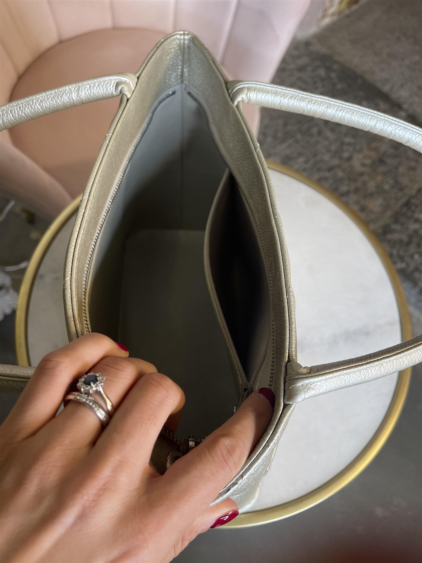 Chanel Shopper Médaillon - immagine 9