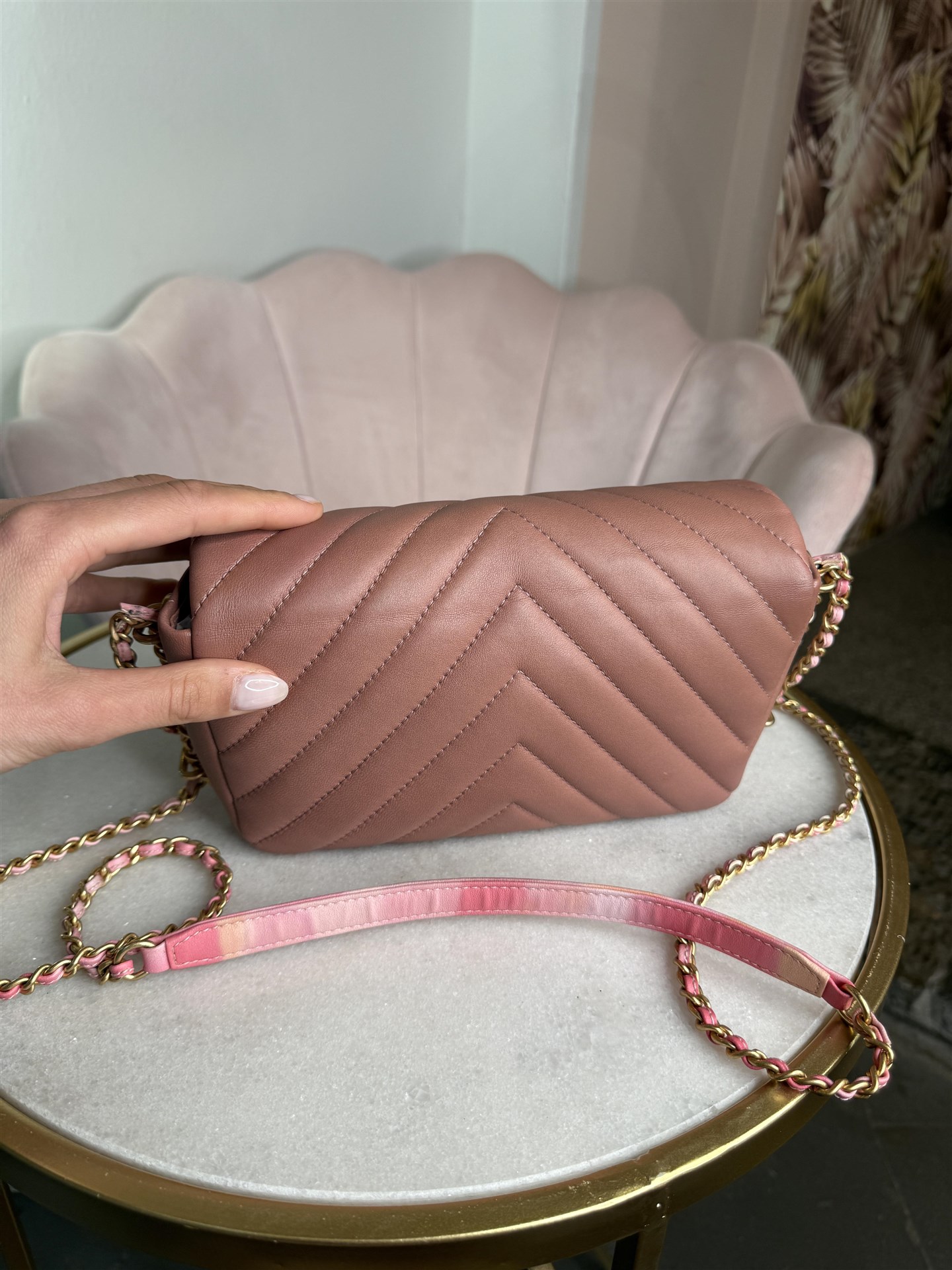 Chanel Chevron Chain - immagine 3