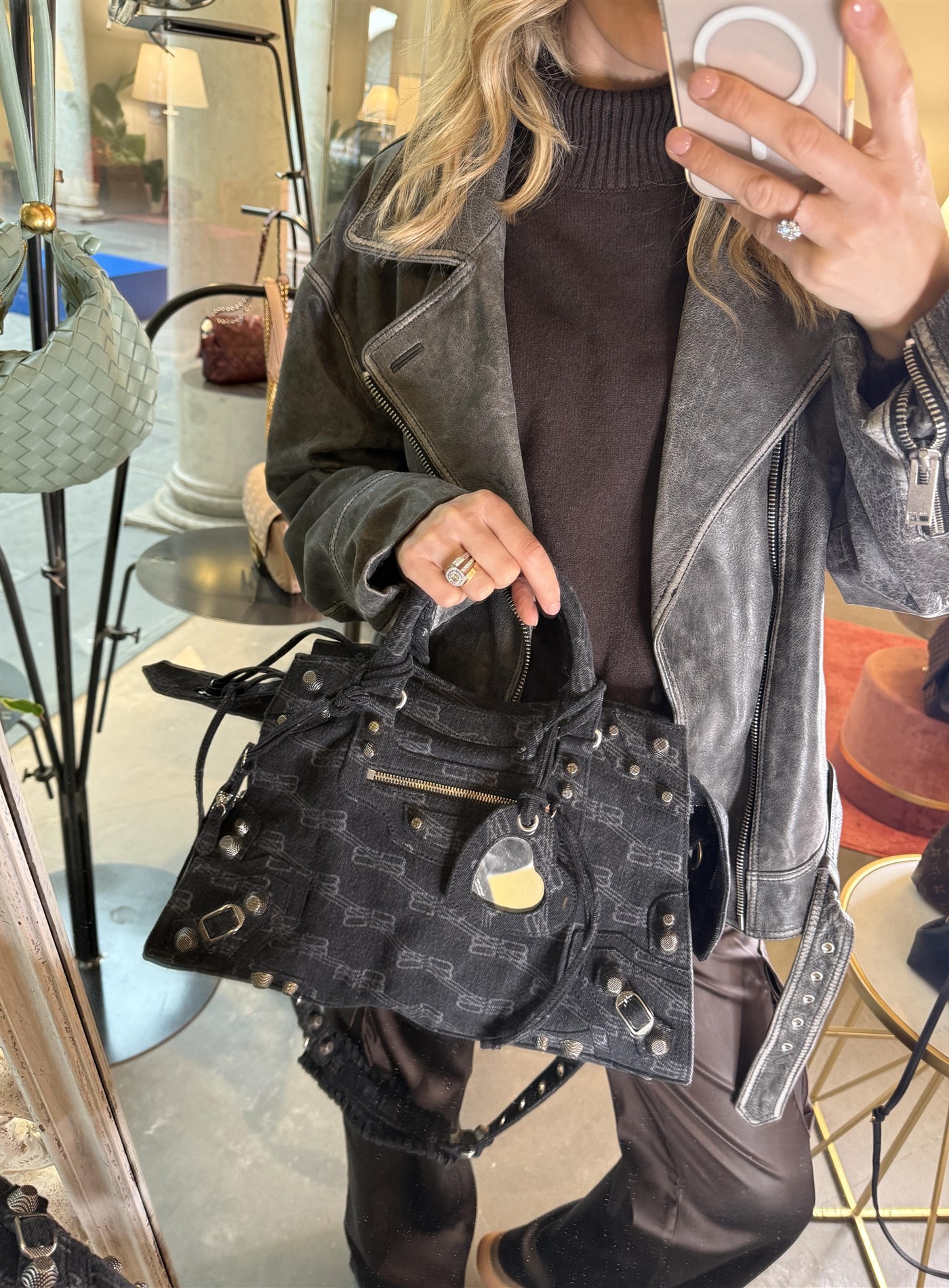 Balenciaga Neo Cagole City